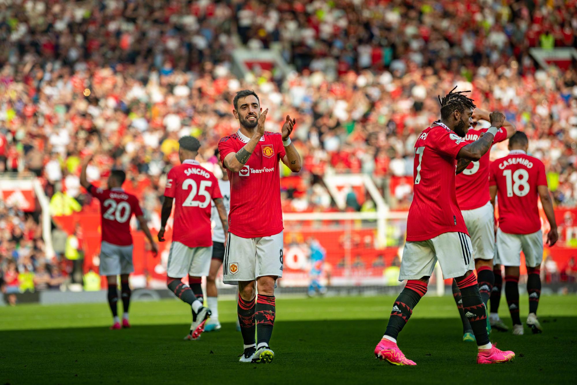 他的出现犹 他的出现犹